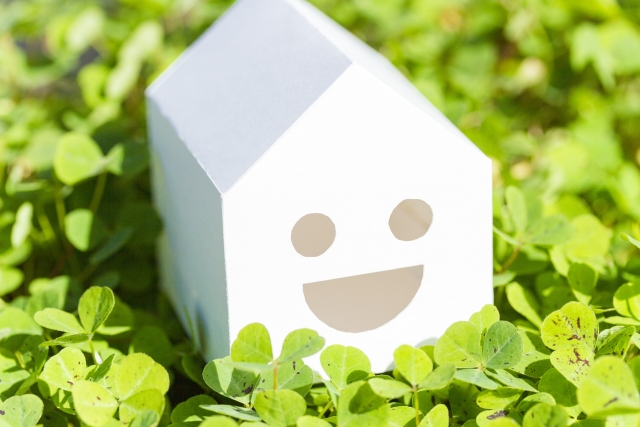 太陽の光が差し込む「日当たりがよい家」のつくりかた