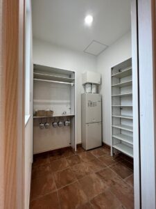 札幌市西区西野6条8丁目(区画1)「販売型モデルハウス」シューズクローク